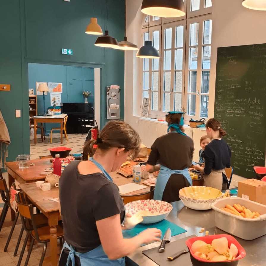 Animez la cantine et coordonnez la maison le temps d’une journée