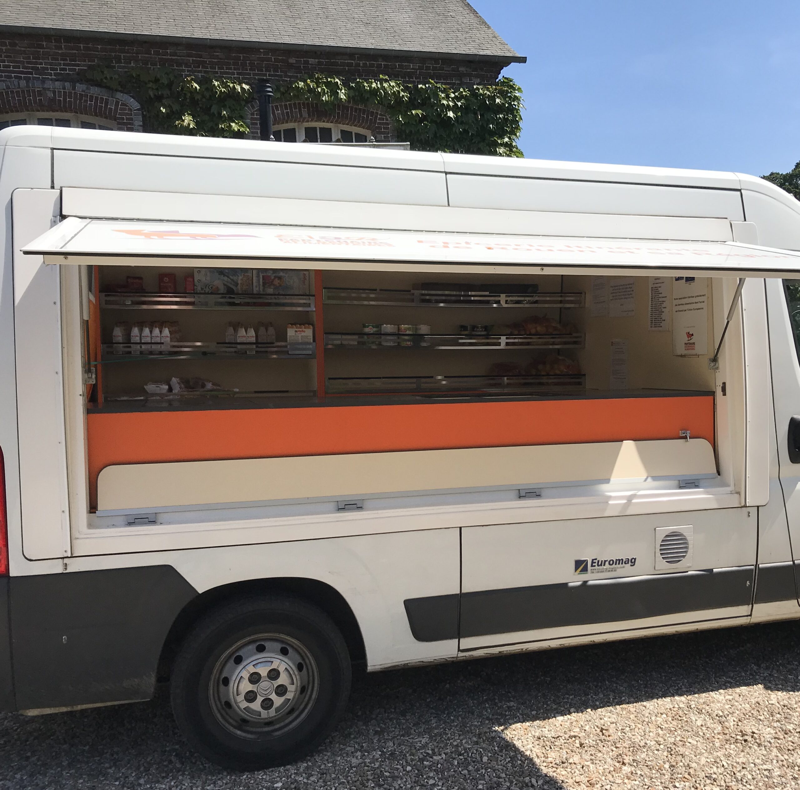 Participez à la tournée solidaire d’un camion-épicerie