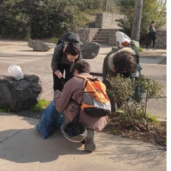 Ramassez les déchets aux bords du Rhône pour un océan sans plastique