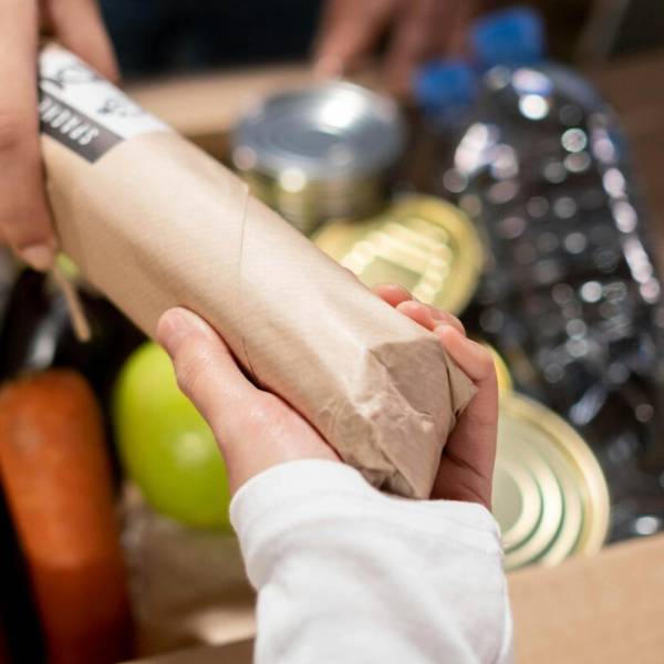 Distribuez des kit alimentaires au marché des États-Unis